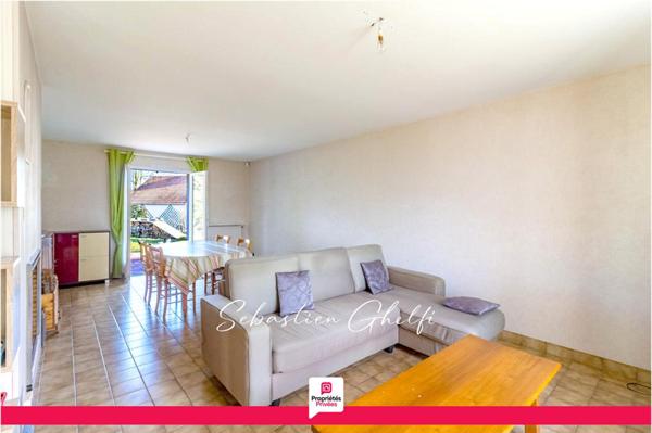 maison de plain-pied avec 2 chambres-garage-beau terrain de 1080 m²