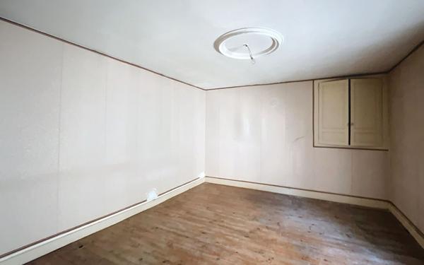 Maison à vendre    4 pièces •  Gouzon