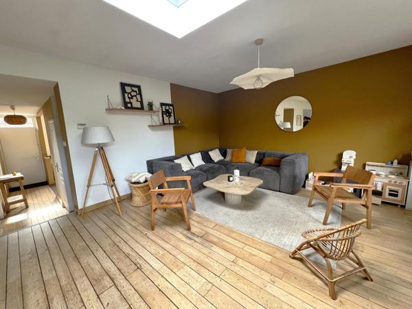 Maison à WAMBRECHIES, 59118 - 6 pièces 130m²