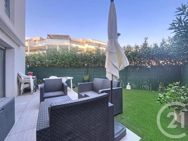 Appartement F3 à vendre  3 pièces - 64,82 m2 ST RAPHAEL - 83