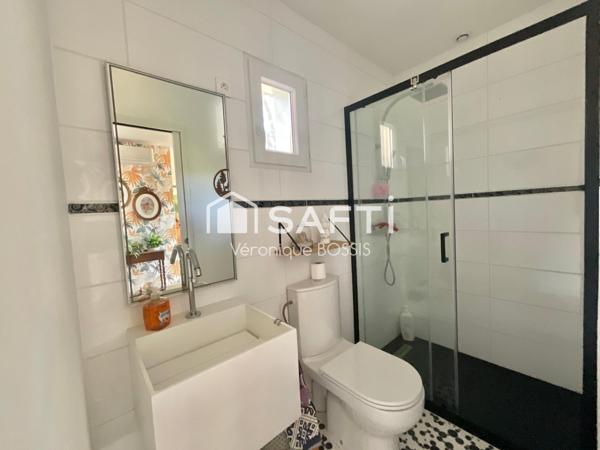 Ancienne maison de garde-barrière rénovée en cocon contemporain – Mouilleron-le-Captif (85000)