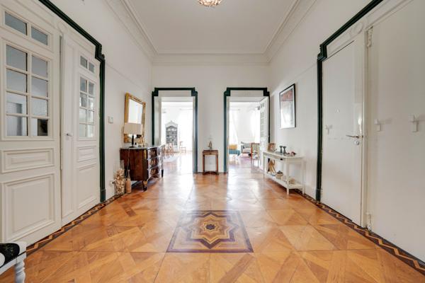 Appartement 5 pièces - 223 m² Bien prestige