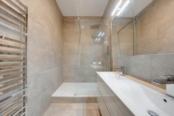 Appartement 5 pièces - 223 m² Bien prestige