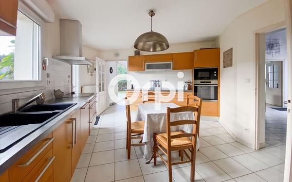 Maison à vendre    5 pièces • 140 m2 Beaurains