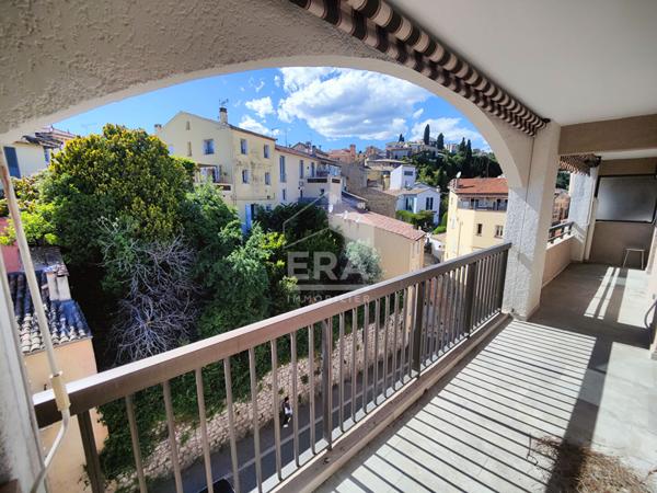 VIAGER LIBRE - Dernier étage rénové au coeur de Cagnes-sur-Mer