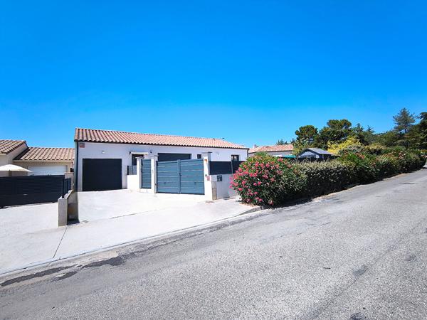 Maison RT2020 plain-pied 4 chambres, garage, piscine, jardin et pool house à 5 min de Carcassonne