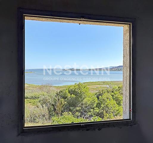 Grande propriété de 1.2 ha à rénover avec vue exceptionnelle sur l'étang, le village pittoresque de Bages et les Pyrénées Narbonne