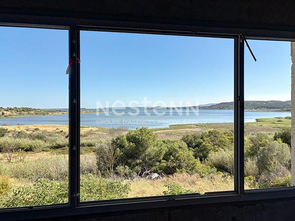 Grande propriété de 1.2 ha à rénover avec vue exceptionnelle sur l'étang, le village pittoresque de Bages et les Pyrénées Narbonne