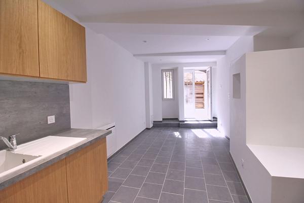 A VENDRE ! Appartement Draguignan studio de 30 m² avec une grande terrasse