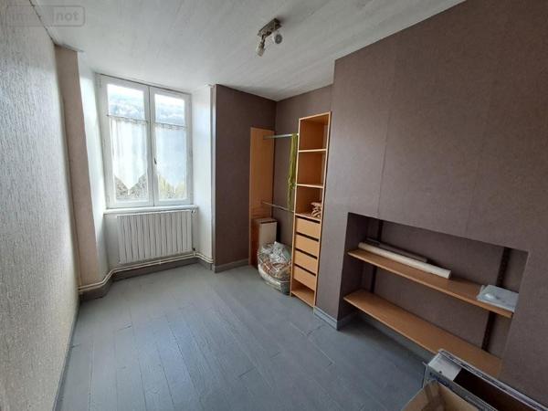 Maison à vendre à Saint-Flour dans le Cantal (15100), ref : 044/1235