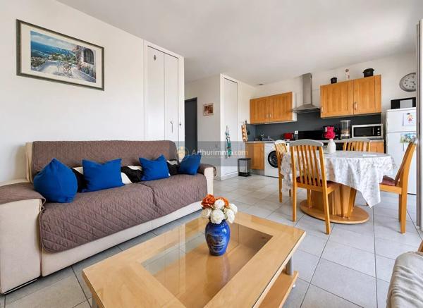 Vente                                                      Appartement
                        
                     2 pièces                      38 m2                     à Les Issambres