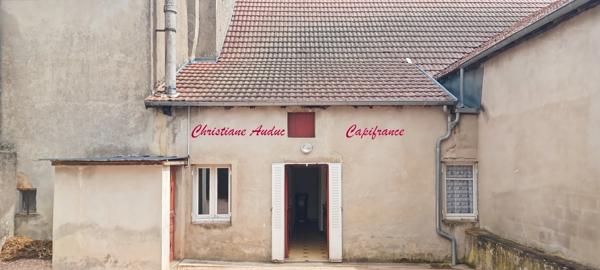 Saint Bonnet de Joux. Investissement locatif. Maison avec locataire en place, 3 pièces, 70 m², avec cour, sur terrain de 191 m²