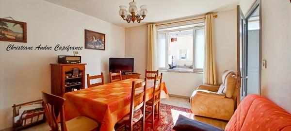 Saint Bonnet de Joux. Investissement locatif. Maison avec locataire en place, 3 pièces, 70 m², avec cour, sur terrain de 191 m²