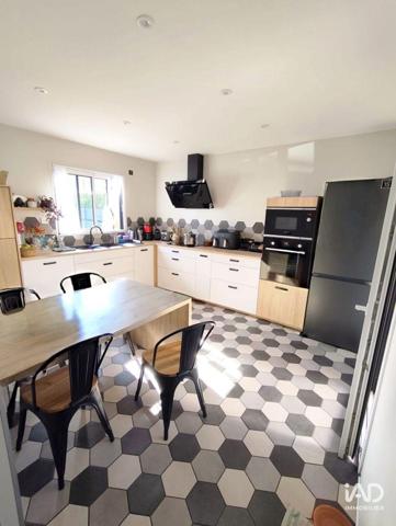 Maison à vendre 6 pièces 131 m² Commelle-Vernay