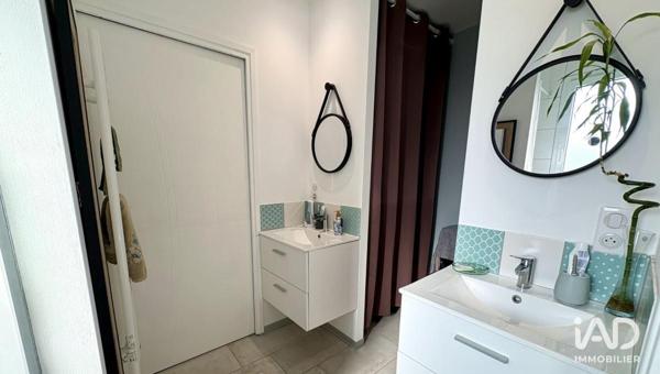 Maison à vendre 6 pièces 131 m² Commelle-Vernay