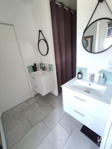Maison à vendre 6 pièces 131 m² Commelle-Vernay