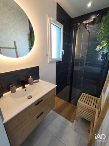 Maison à vendre 6 pièces 131 m² Commelle-Vernay
