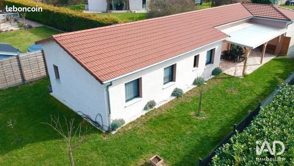 Maison à vendre 6 pièces 131 m² Commelle-Vernay