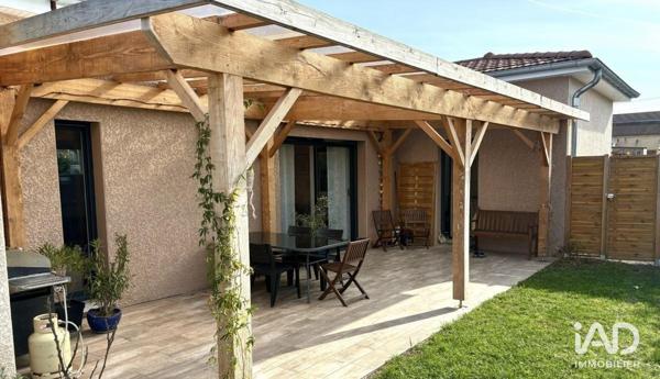Maison à vendre 6 pièces 131 m² Commelle-Vernay