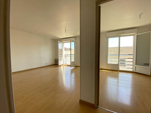 BORDEAUX CHATRONS - Appartement Bordeaux 2 pièces avec place de parking