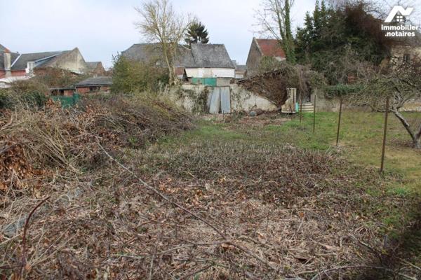A vendre terrain à bâtir d'une superficie de 414m², à proximité du centre bourg dans ruelle tra...