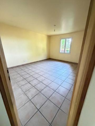 PROCHE DE SARLAT MAISON SANS VIS-À-VIS