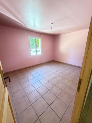 PROCHE DE SARLAT MAISON SANS VIS-À-VIS