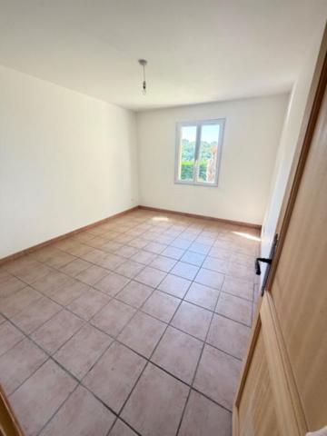 PROCHE DE SARLAT MAISON SANS VIS-À-VIS