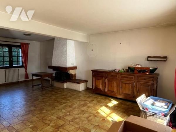 Maison non mitoyenne sur sous sol 