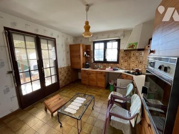 Maison non mitoyenne sur sous sol 