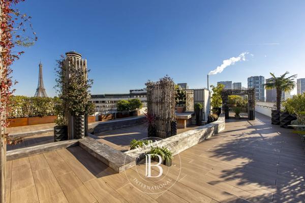 Paris 16ème, Appartement 2 Chambres -  296 m² à vendre