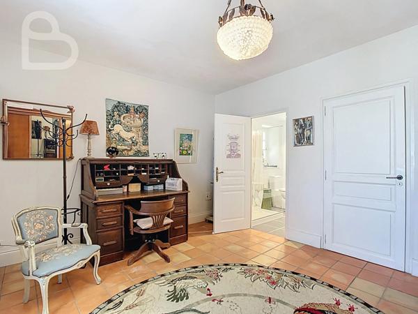 Villeréal (47210) Spacieuse maison quercynoise avec piscine et dépendance