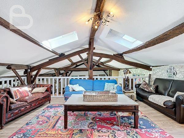 Villeréal (47210) Spacieuse maison quercynoise avec piscine et dépendance