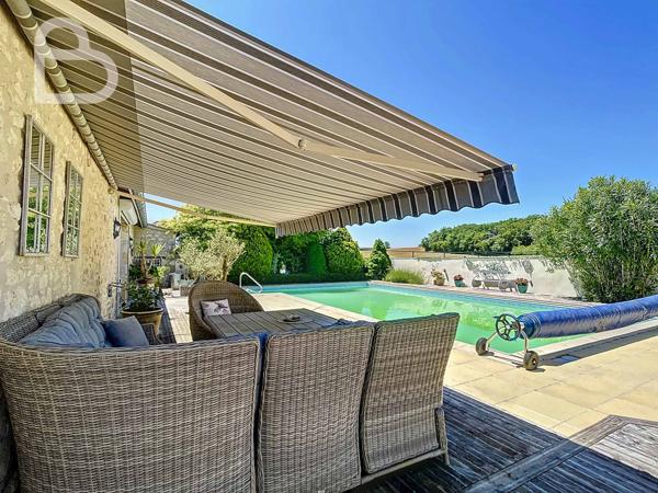 Villeréal (47210) Spacieuse maison quercynoise avec piscine et dépendance