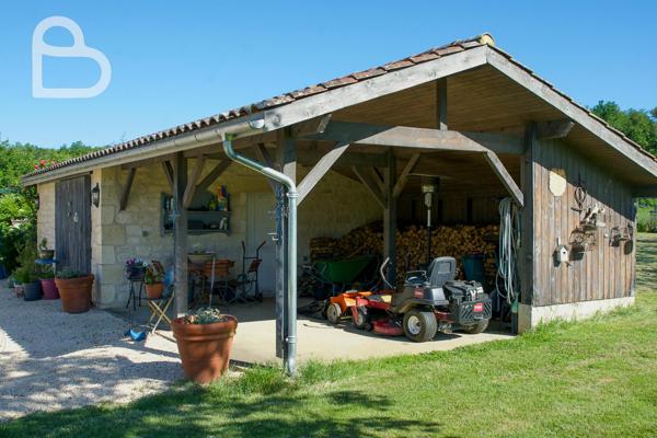 Villeréal (47210) Spacieuse maison quercynoise avec piscine et dépendance