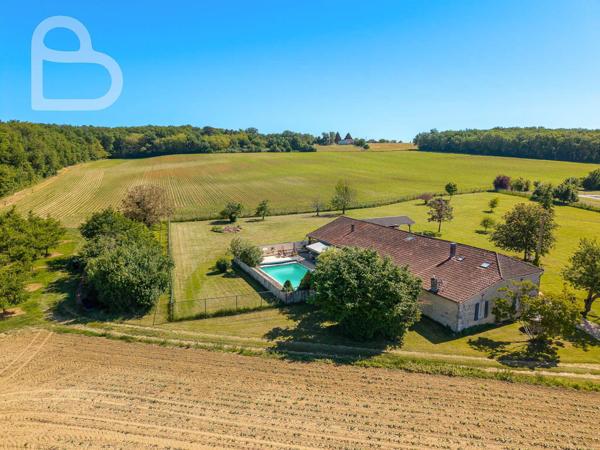 Villeréal (47210) Spacieuse maison quercynoise avec piscine et dépendance