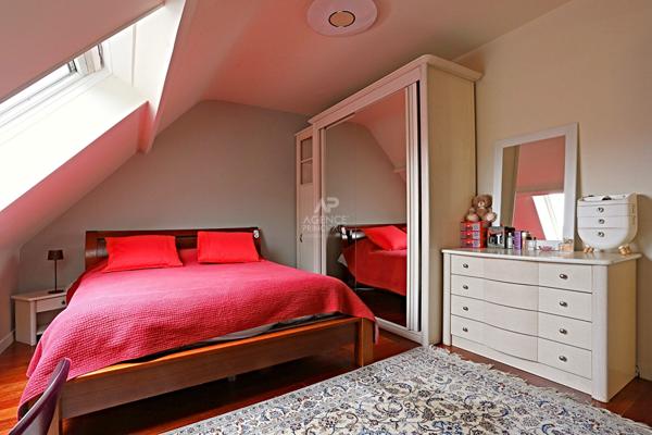 Maison Nanterre 5 pièce(s) 132 m2 €925 000 ** - Référence 15265