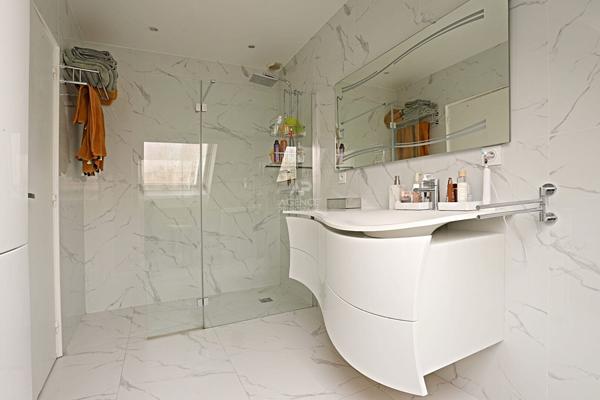 Maison Nanterre 5 pièce(s) 132 m2 €925 000 ** - Référence 15265