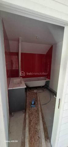 Terrain de 1 270 m²