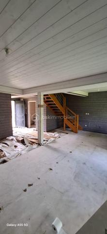 Terrain de 1 270 m²