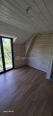 Terrain de 1 270 m²