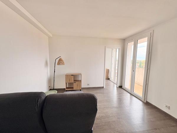 Appartement  meublé T3 Balcon et BOX fermé - Cote Pavée