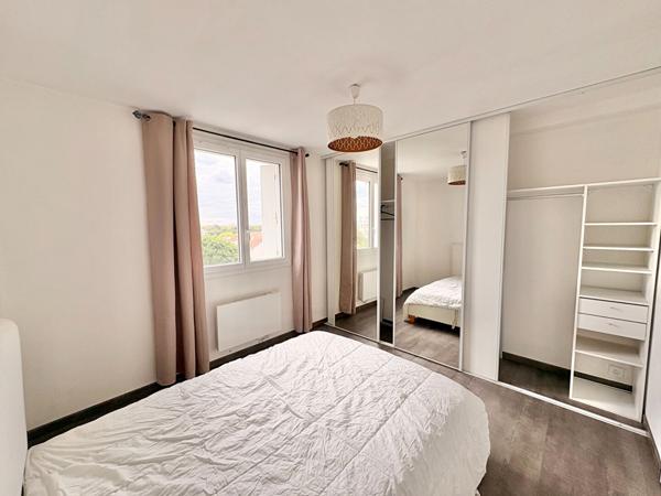 Appartement  meublé T3 Balcon et BOX fermé - Cote Pavée