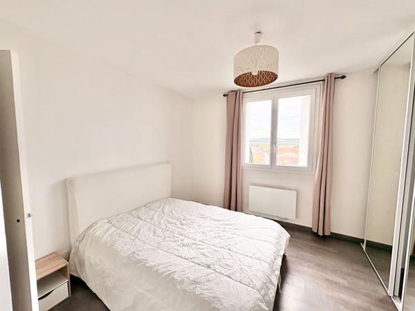 Appartement  meublé T3 Balcon et BOX fermé - Cote Pavée