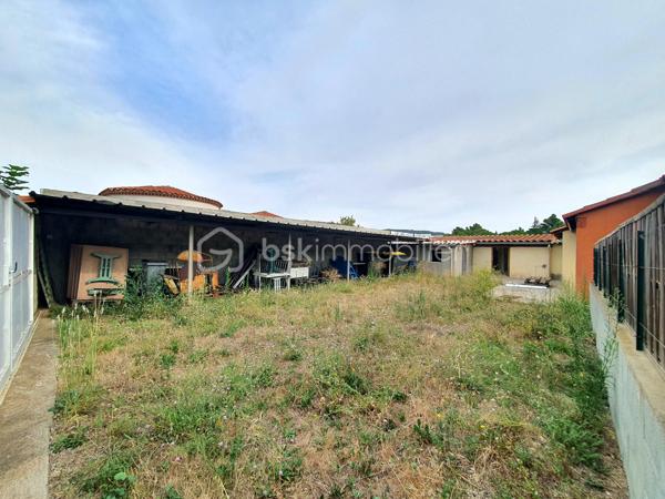 Local d activites de 229,97 m²