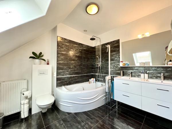 La Ville-du-Bois (91620) Maison limite Nozay