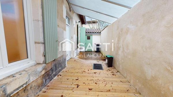 Charmante maison de ville avec 2 chambres et cours