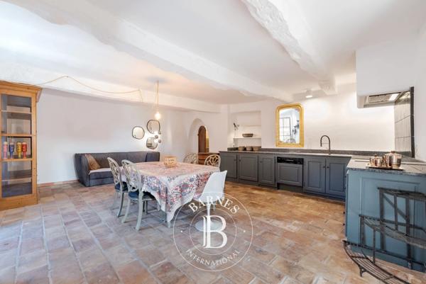 Châteauneuf-Grasse, Maison 3 Chambres -  135 m² à vendre