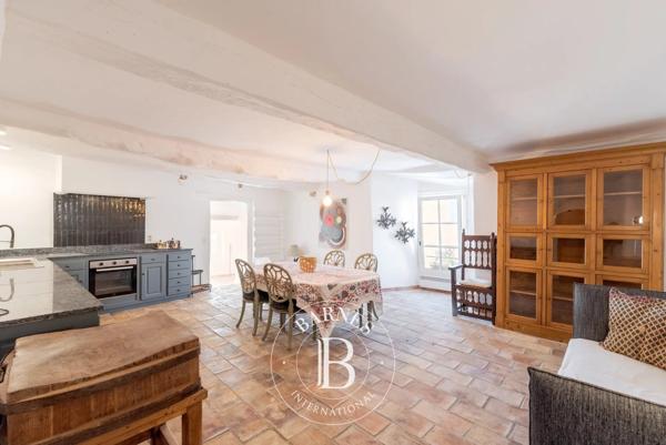 Châteauneuf-Grasse, Maison 3 Chambres -  135 m² à vendre