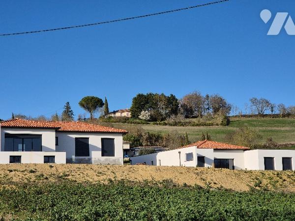 NIZAS (32130),  Villa de 120 m², sur une parcelle de 1005m².